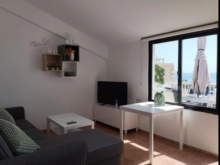 Apartment Lidia 2 Front Line Beach, One Bed Торремолинос 0*,